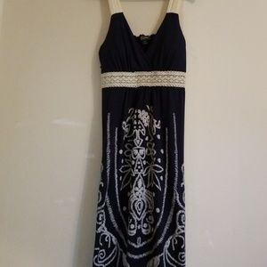 Zealous decorative stitch and lace maxi dress